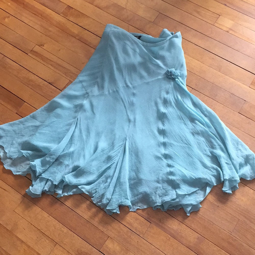 Blue silk flowy skirt size 3/4